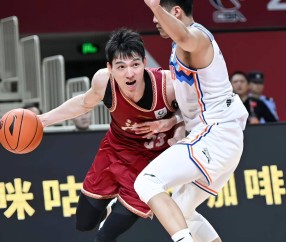 包含赛地聚焦——CBA常规赛赛后热度飙升，山东男篮篮板制胜，媒体盛赞，临场指挥获称赞的词条-九游VIP